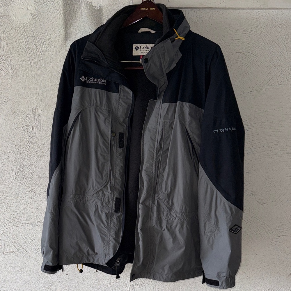 Columbia Men's Titanium Performance Jacket in Gray and Black with removable hood